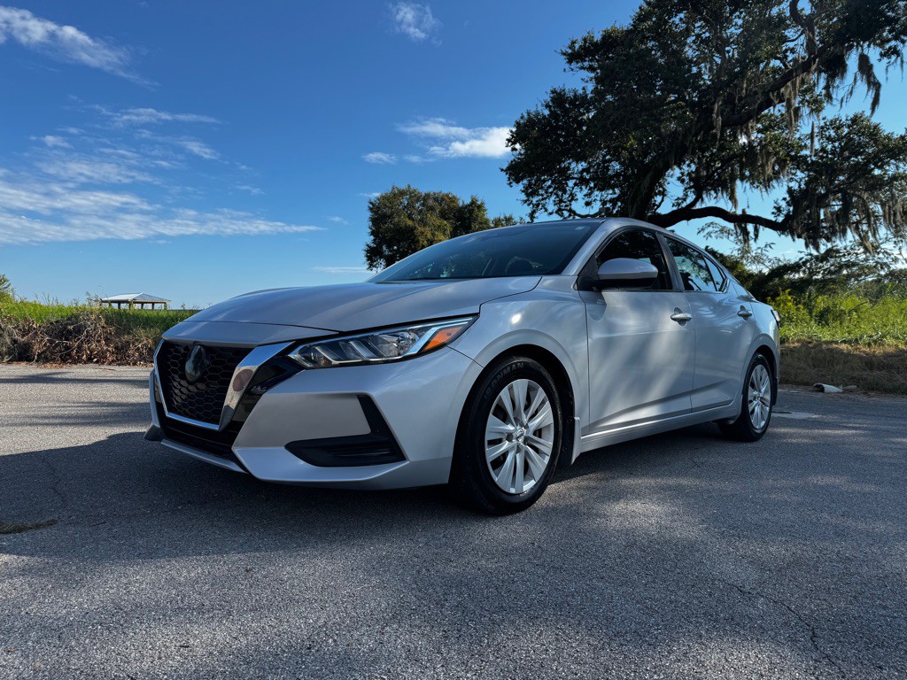 2022 Nissan Sentra Image 1