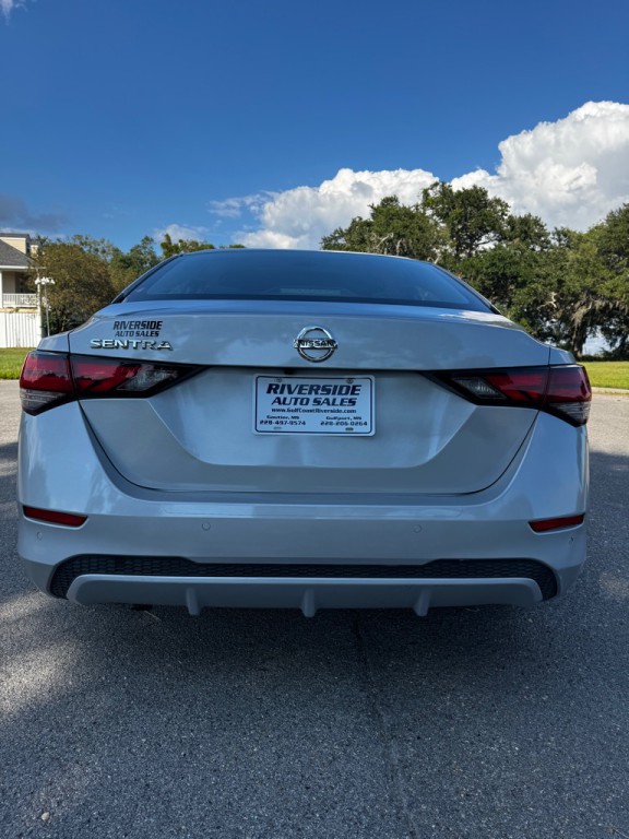 2022 Nissan Sentra Image 4