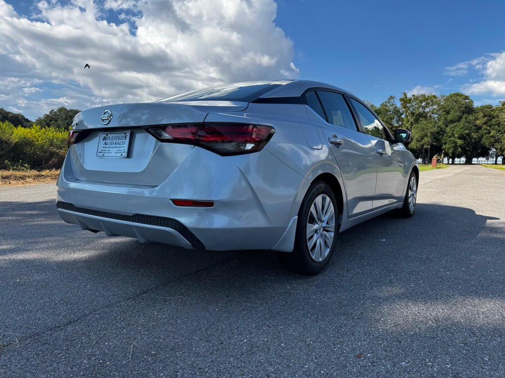 2022 Nissan Sentra Image 5