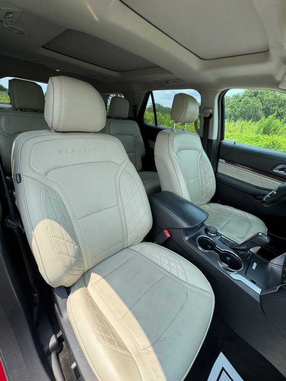 2017 Ford Explorer Image 14