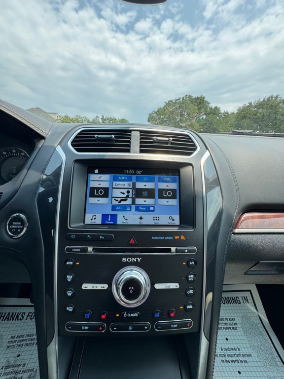 2017 Ford Explorer Image 19