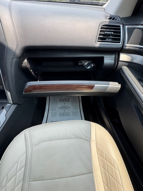2017 Ford Explorer Image 31