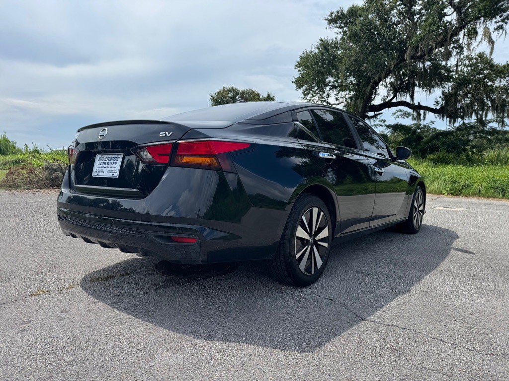 2021 Nissan Altima Image 5
