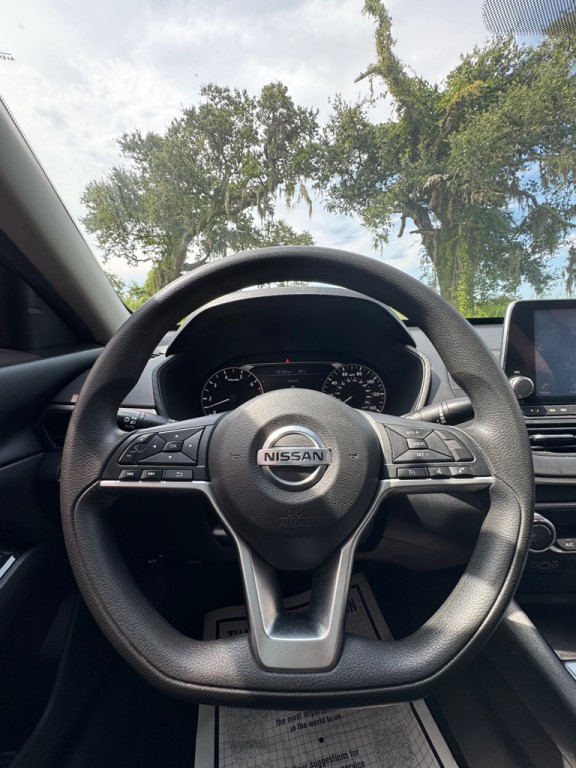 2021 Nissan Altima Image 18