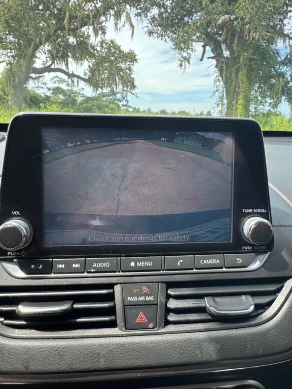2021 Nissan Altima Image 25