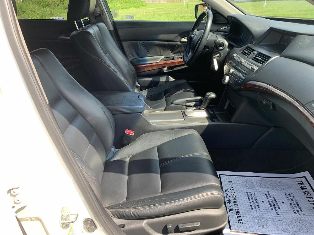 2010 Honda Crosstour Image 15