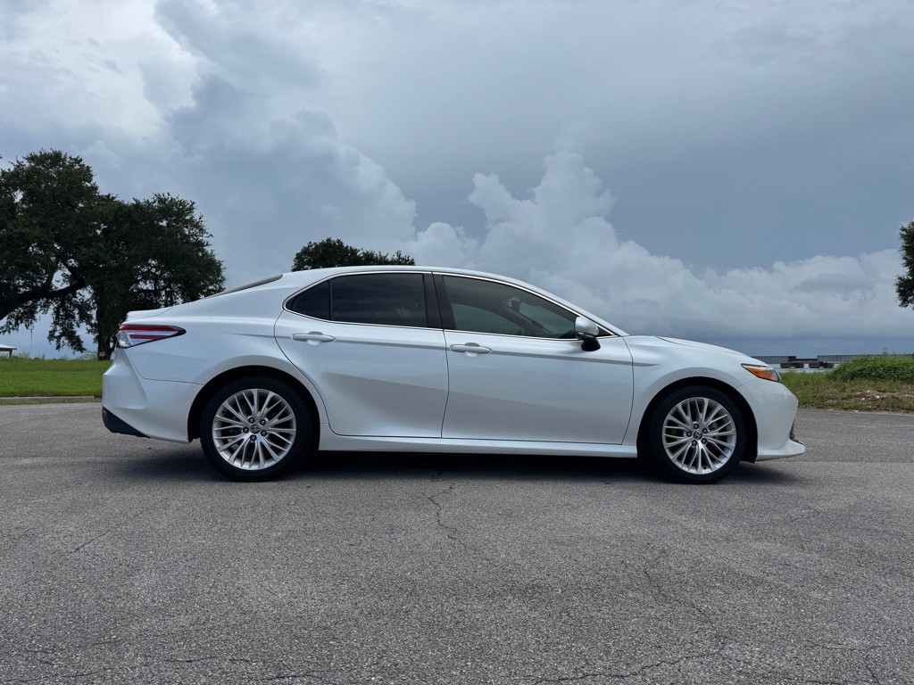 2020 Toyota Camry Image 6