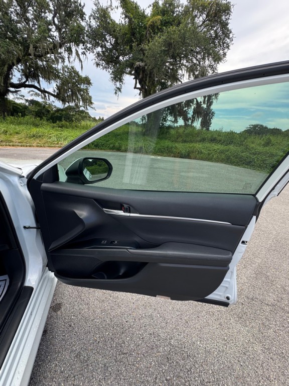 2020 Toyota Camry Image 14