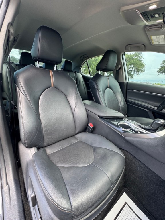 2020 Toyota Camry Image 15