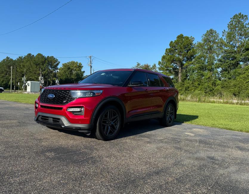 2021 Ford Explorer Image 1