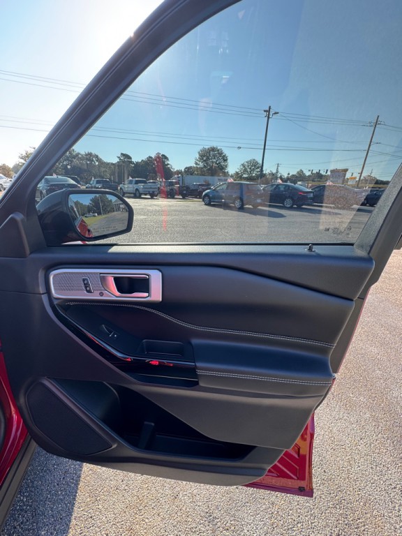 2021 Ford Explorer Image 17