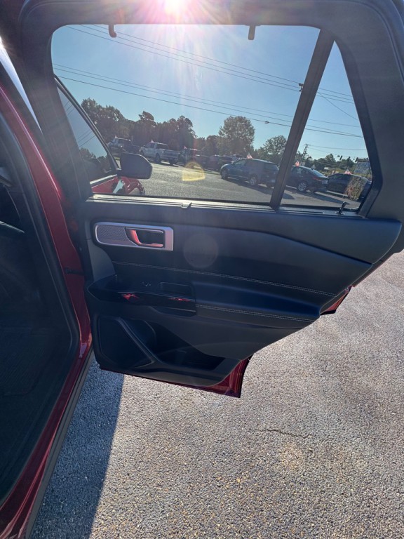 2021 Ford Explorer Image 19