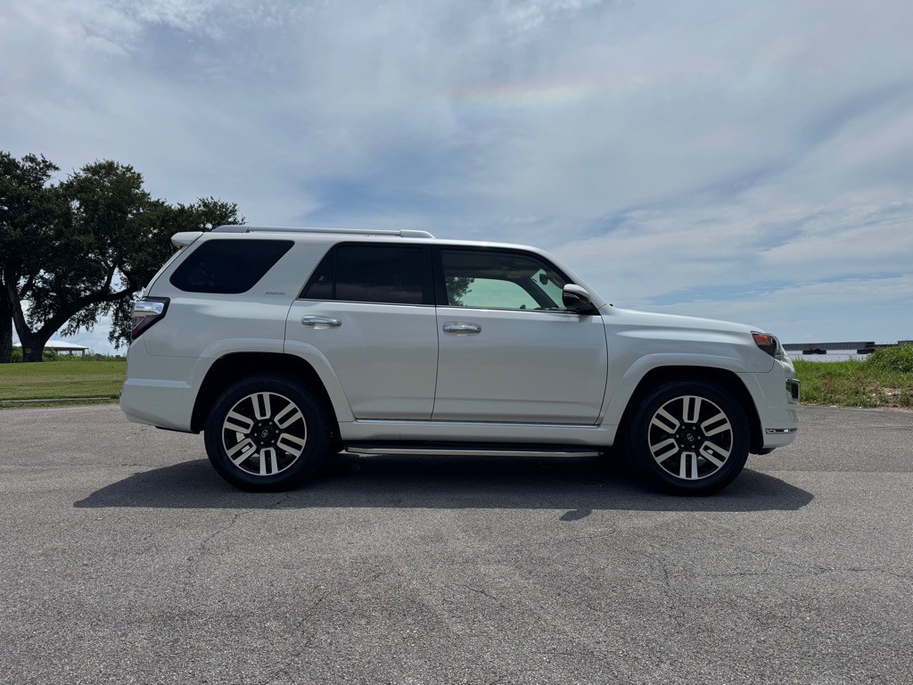 2018 Toyota 4Runner Image 6