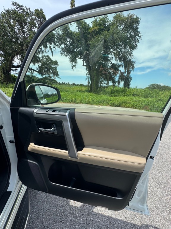 2018 Toyota 4Runner Image 14