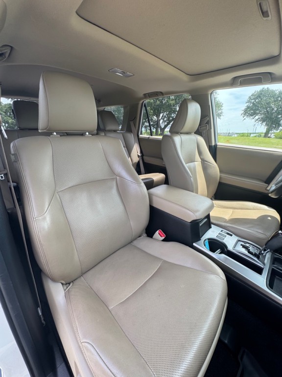 2018 Toyota 4Runner Image 15