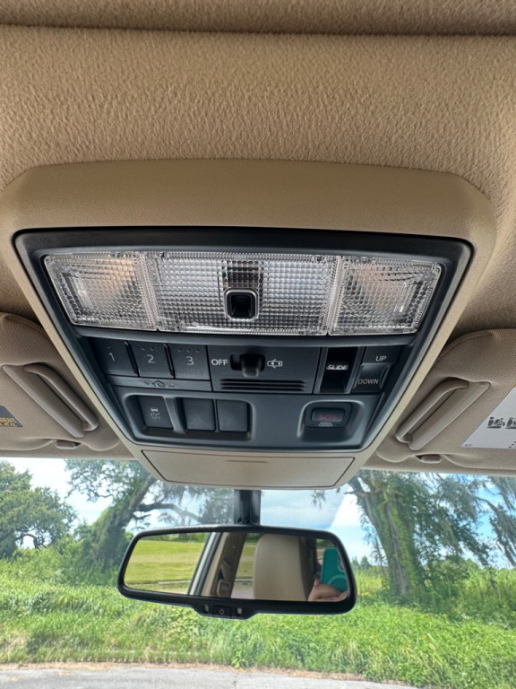 2018 Toyota 4Runner Image 25