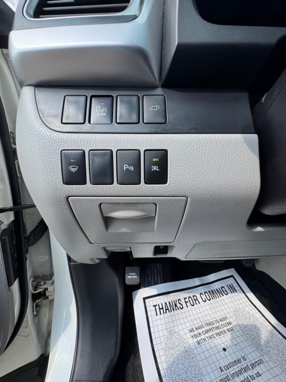 2015 Toyota Highlander Image 11