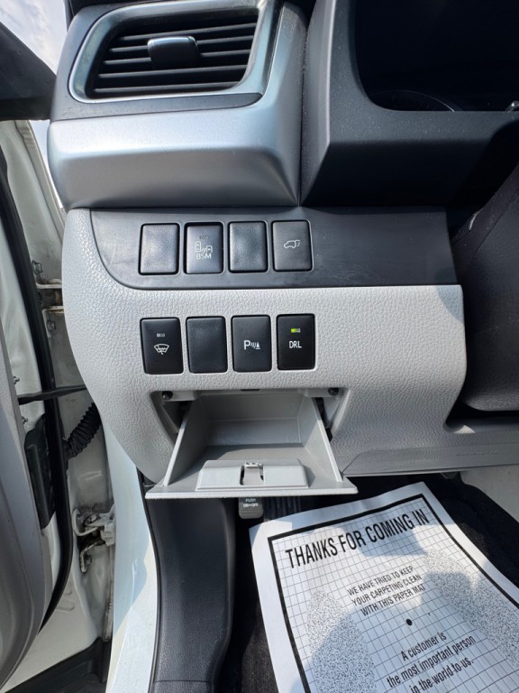 2015 Toyota Highlander Image 12