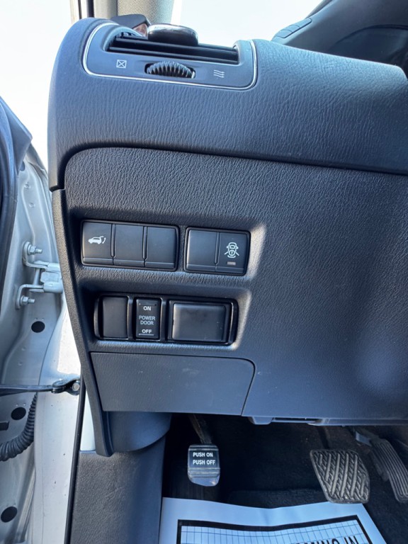 2020 Nissan Armada Image 11