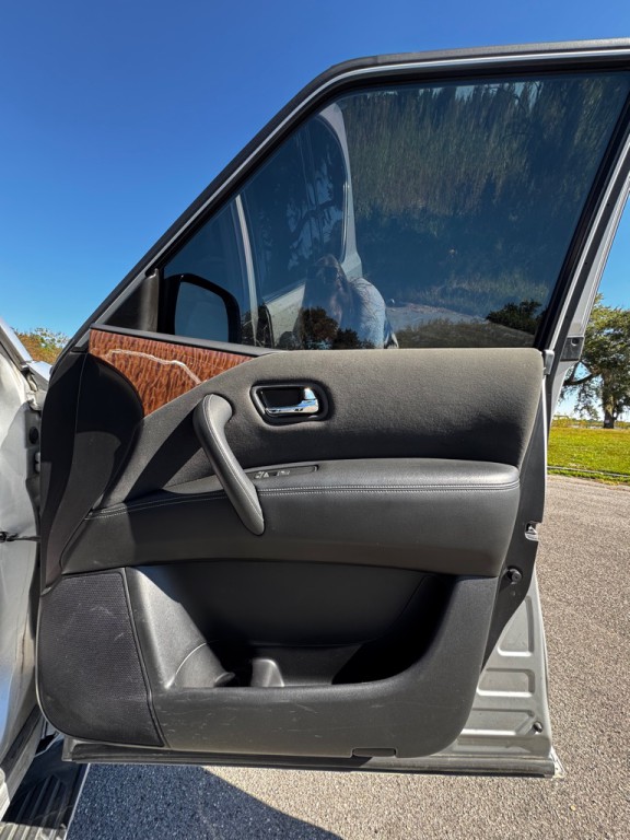 2020 Nissan Armada Image 15