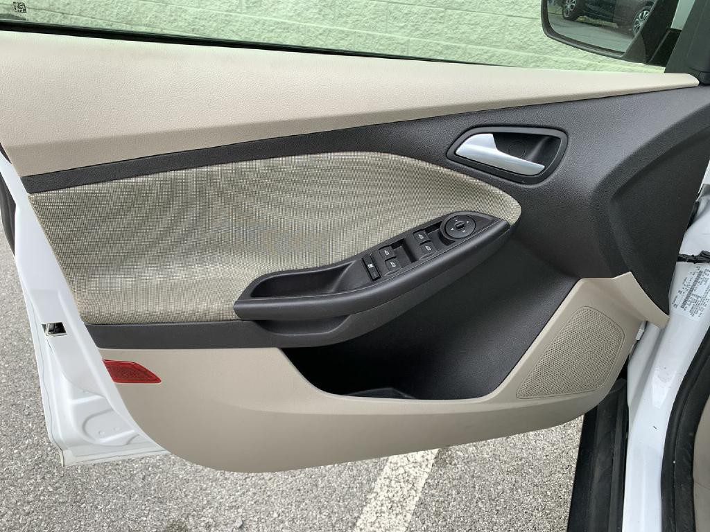 2014 Ford Focus Image 12