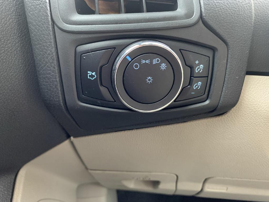 2014 Ford Focus Image 34