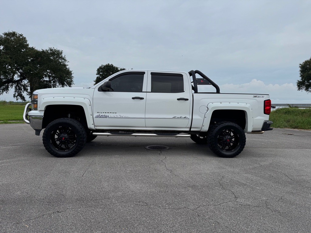2014 Chevrolet Silverado 1500 Image 2