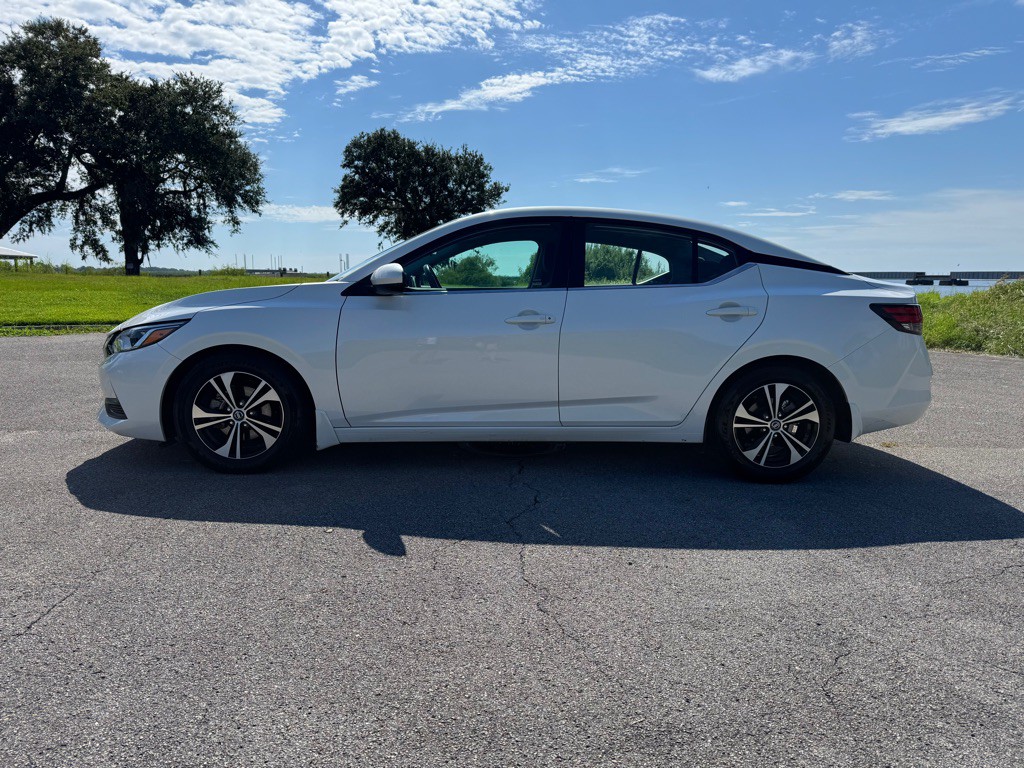 2021 Nissan Sentra Image 2