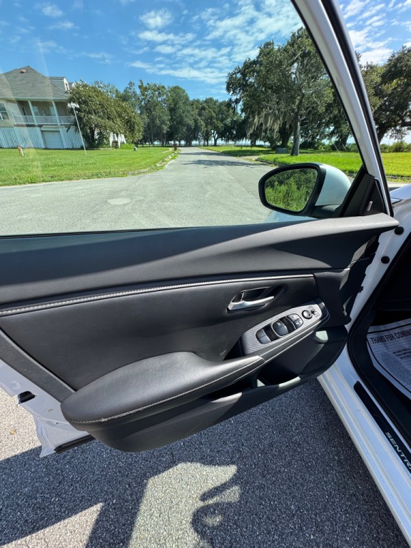 2021 Nissan Sentra Image 9