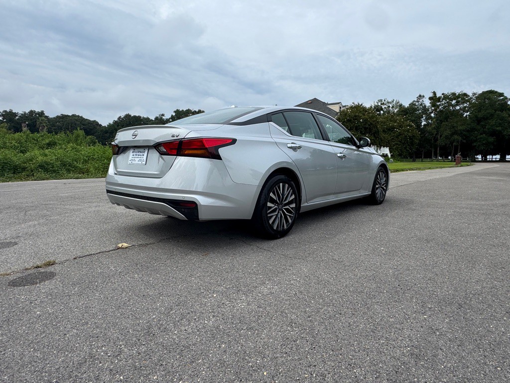 2023 Nissan Altima Image 5