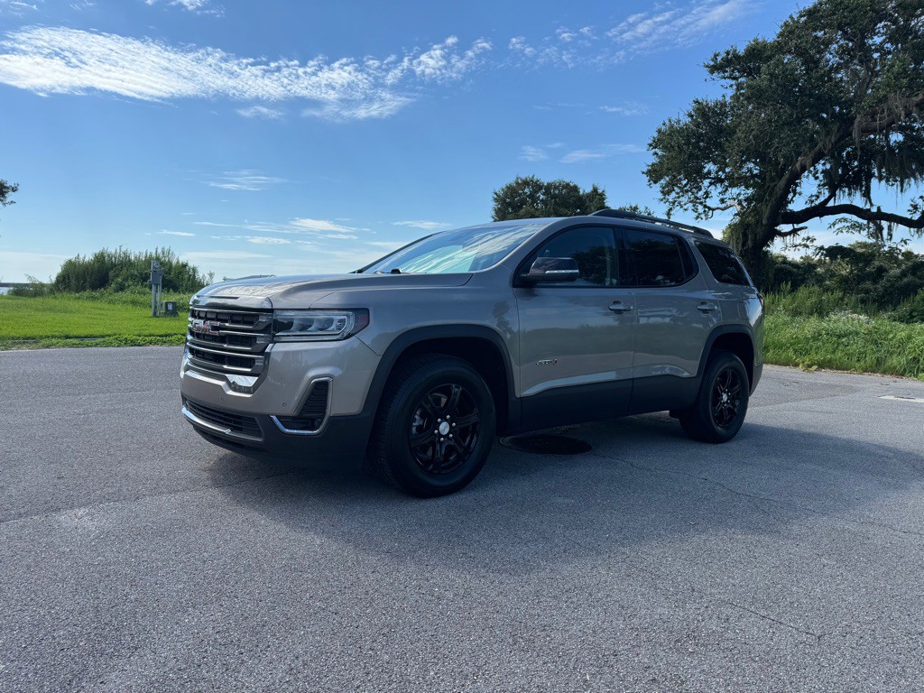 2023 GMC Acadia Image 1