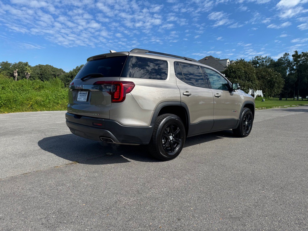 2023 GMC Acadia Image 5