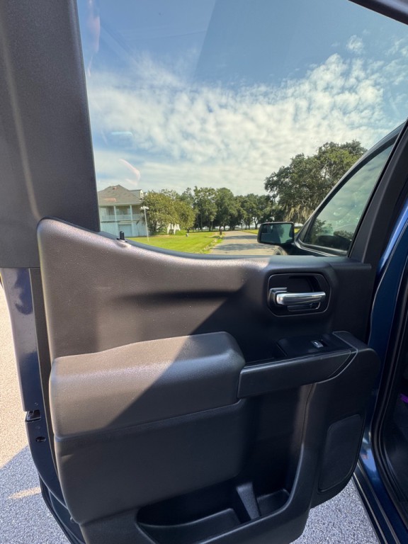 2019 Chevrolet Silverado 1500 Image 12
