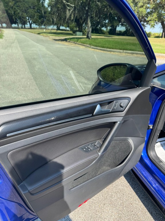 2019 Volkswagen Golf Image 9