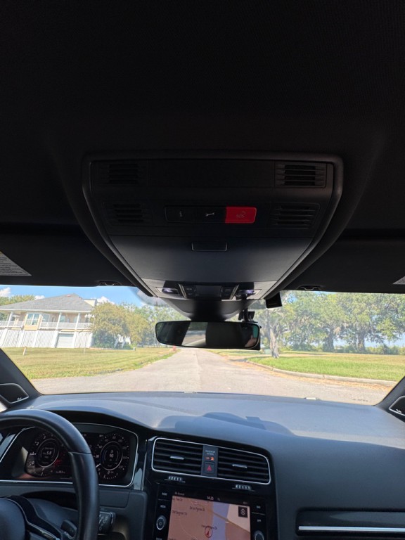 2019 Volkswagen Golf Image 27