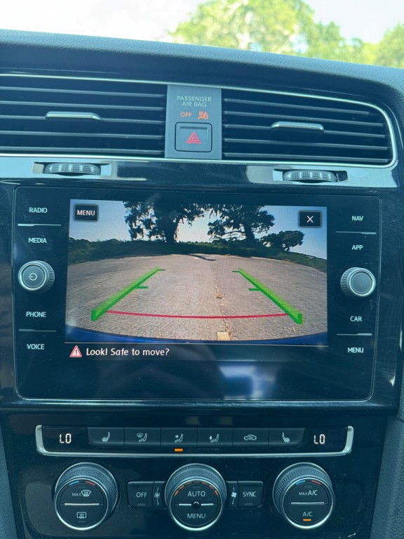 2019 Volkswagen Golf Image 30