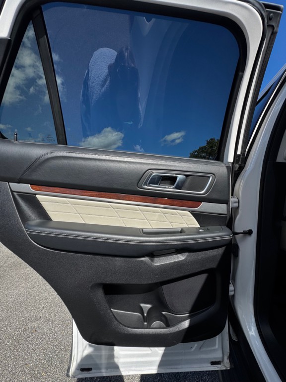 2018 Ford Explorer Image 11