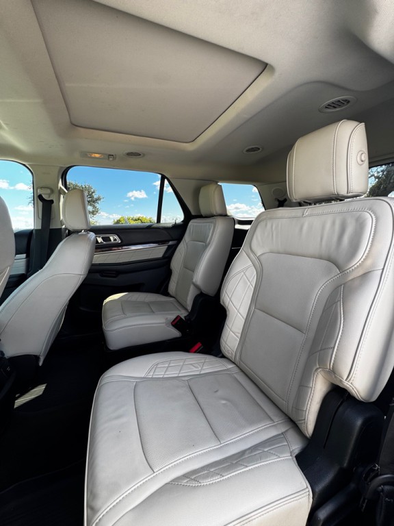 2018 Ford Explorer Image 12