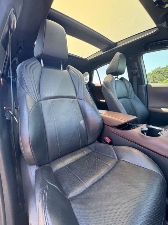2021 Toyota Venza Image 15
