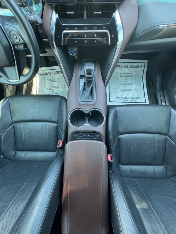 2021 Toyota Venza Image 26
