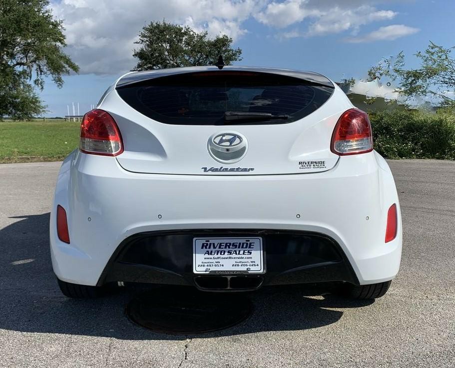 2014 Hyundai Veloster Image 7