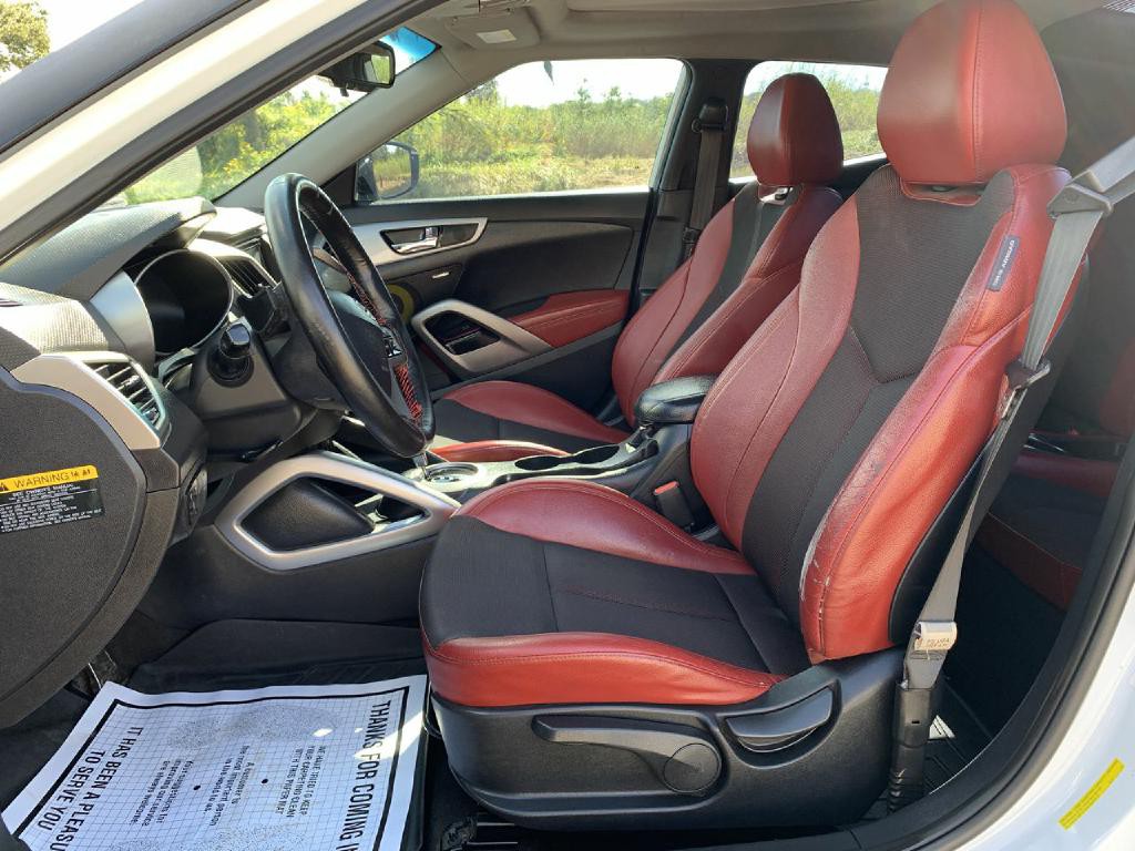 2014 Hyundai Veloster Image 11
