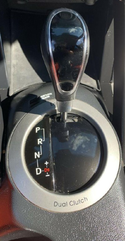 2014 Hyundai Veloster Image 17