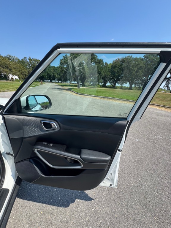 2023 Kia Soul Image 13
