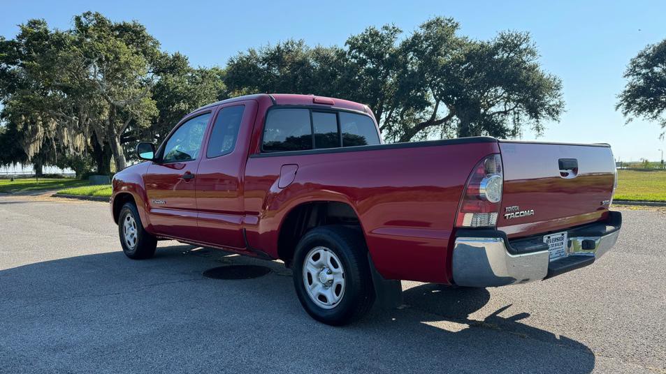2010 Toyota Tacoma Image 3