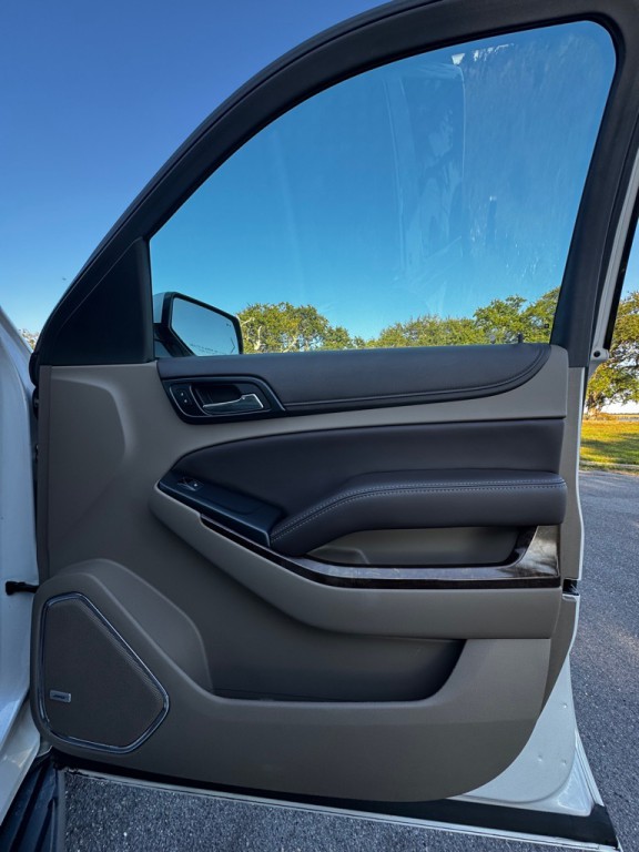 2018 Chevrolet Suburban Image 13