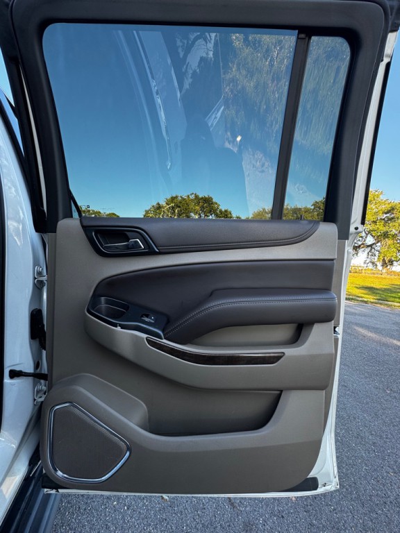 2018 Chevrolet Suburban Image 15