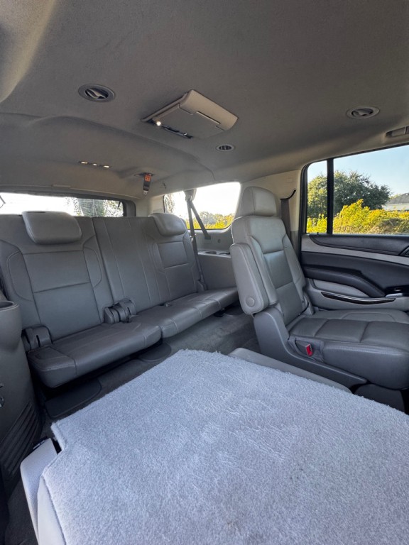 2018 Chevrolet Suburban Image 17