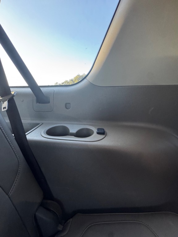 2018 Chevrolet Suburban Image 19