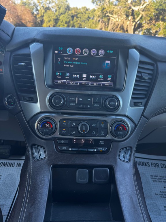 2018 Chevrolet Suburban Image 27